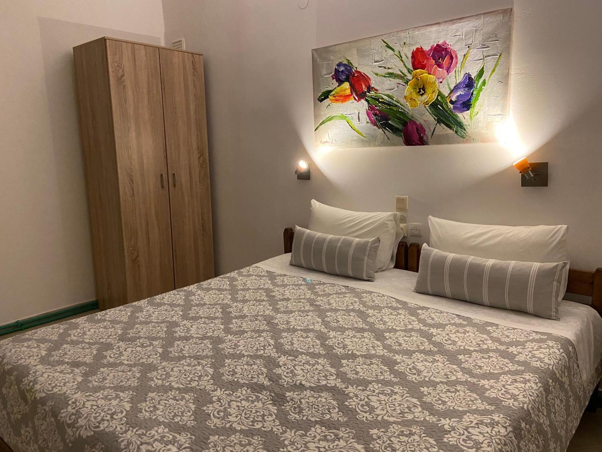 Floros Apartments Agios Stefanos Avliotes  Exteriör bild