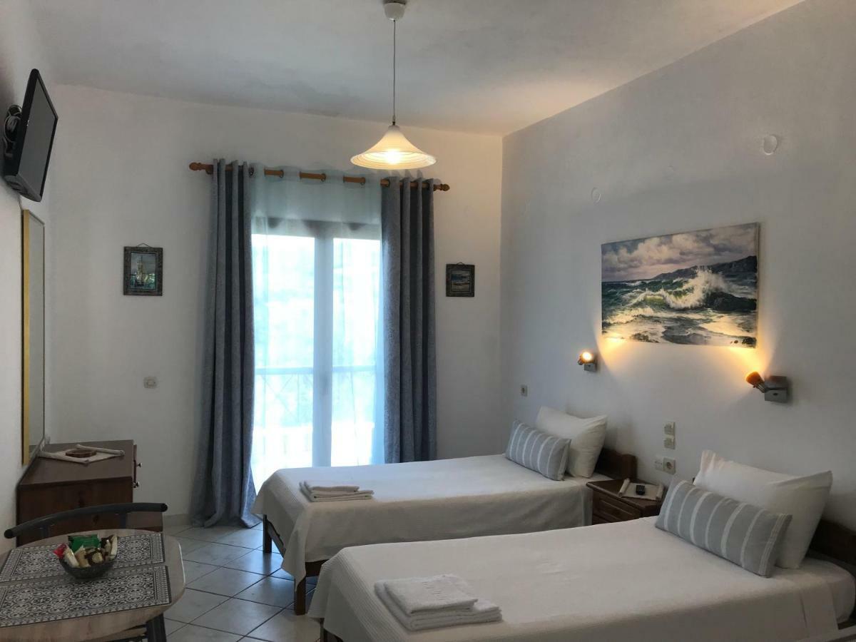 Floros Apartments Agios Stefanos Avliotes  Exteriör bild