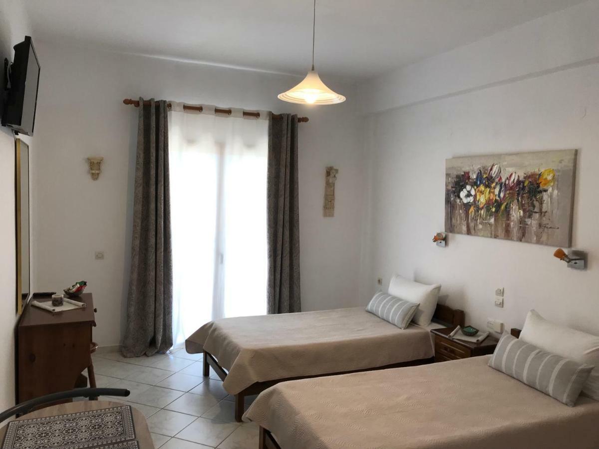 Floros Apartments Agios Stefanos Avliotes  Exteriör bild